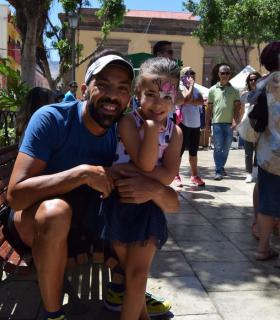 “Juntos Avanzamos” convierte la Plaza de Santiago en una fiesta de la unión vecinal y del trabajo colectivo. · foto 16
