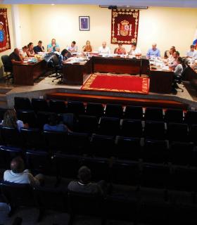 El Ayuntamiento de Mogán cierra el ejercicio de 2016 con un superávit de más de 4 millones de euros. · foto 2