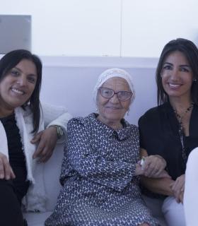Baba Lena visita por primera vez España para recuperar su sonrisa en Tenerife. · foto 2