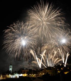 Los Realejos acelera la cuenta atrás de su fiesta de interés turístico nacional de Cruces y Fuegos de Mayo. · foto 2