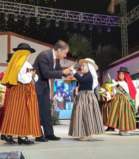 Évora Caballero Toledo es la nueva Reina Infantil de las Fiestas de Mayo de Santa Cruz. · foto 2