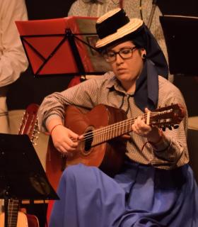La Rondalla Entre Edades y el grupo de baile El Candil celebraron su 5º aniversario · foto 7