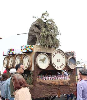 Los carreteros de Tegueste muestran sus obras de arte que rescatan, fomentan y difunden las tradiciones del municipio. · foto 2