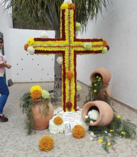La AV Amigos de Vistabella gana el Concurso de Cruces de las Fiestas de Mayo. · foto 4