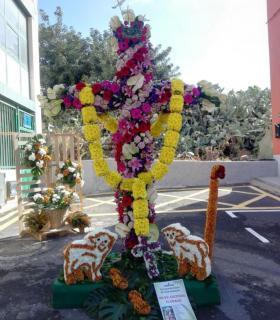 La AV Amigos de Vistabella gana el Concurso de Cruces de las Fiestas de Mayo. · foto 3