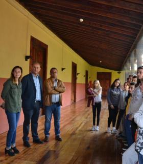 San Cristóbal de La Laguna lleva a los institutos una exposición itinerante sobre su evolución urbanística. · foto 2