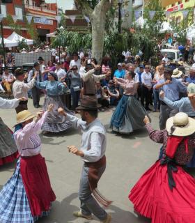 El 40 cumpleaños de la Fiesta del Queso celebrada hoy en Montaña Alta, en las medianías Guienses, superó todas las expectativas. · foto 2