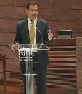 Inauguración de una Exposición y a continuación Charla en la Mesa del Parlamento, impartida por Luis Jimena Quesada. · foto 1