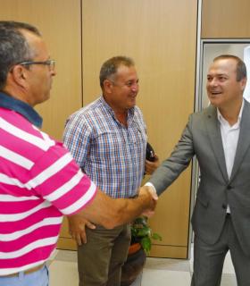 Augusto Hidalgo se reúne en Vegueta con colectivos y vecinos del distrito Vegueta-Cono Sur-Tafira. · foto 2