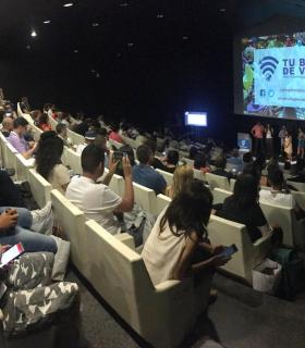 Santa Cruz de Tenerife divulga sus atractivos entre más de 150 blogueros europeos y latinos. · foto 1