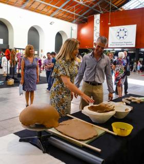 La Universidad Popular Juan Rodríguez Doreste organiza una muestra de fin de curso de las actividades en las que participan los alumnos. · foto 1