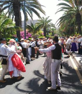 El Paseo Romero llena las calles portuenses de tradición. · foto 1