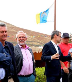 Feliz día de Canarias con Silbo gomero. · foto 4