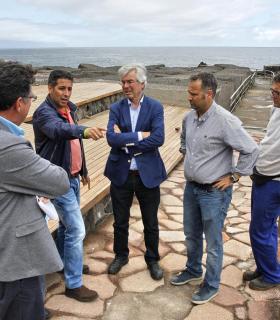 El Ayuntamiento de Tacoronte rehabilita Mesa del Mar de cara al próximo verano. · foto 1