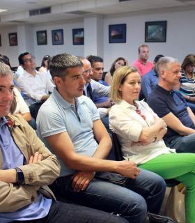 González Taño: Siempre estamos abiertos a negociar acuerdos en favor de la estabilidad y la gobernabilidad de Canarias. · foto 1