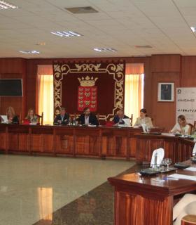 El Gobierno atiende las demandas del Cabildo de Lanzarote y anuncia que destinará 10 millones de euros al II Plan de Infraestructuras Sociosanitarias. · foto 1
