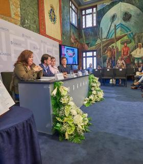 El Cabildo de Tenerife acoge la presentación del libro Emprendedores de Canarias, obra de Francisco Mesa. · foto 3
