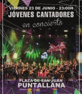 La formación Jóvenes Cantadores actúa este viernes en la plaza de San Juan de Puntallana. · foto 1