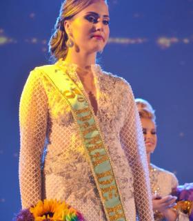 Janis Laura Díaz Almeida, Reina de las Fiestas de San Pedro 2017. · foto 8