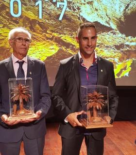 Manuel Perdomo y Lionel Morales, galardonados con los ‘Premios Haría 2017’. · foto 1