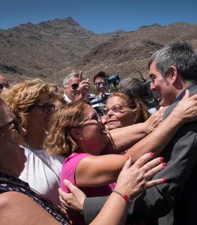 Clavijo asegura la prioridad absoluta de la segunda fase de la carretera de La Aldea en el nuevo convenio de carreteras. · foto 4