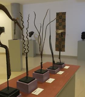 La muestra África, el arte de un continente se puede ver en el Museo Arqueológico Benahoarita hasta el 15 de julio. · foto 2