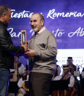 Juan Carlos Monteverde gana la Espiga en el Concurso de Coplas Canarias del Festival Regional de Folclore San Benito 2017. · foto 2