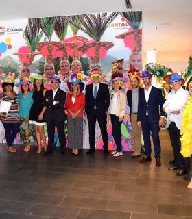 El Ayuntamiento de Santa Cruz de Tenerife presenta la Casa del Carnaval a los hoteleros de la ciudad. · foto 3