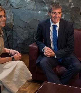 El presidente del Gobierno, Fernando Clavijo, se reúne con la ministra de Defensa, María Dolores de Cospedal. · foto 1