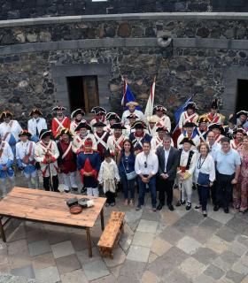 Santa Cruz de Tenerife recrea el desembarco británico en la ciudad y los combates en las fortificaciones. · foto 3
