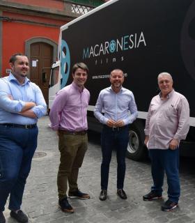 El Alcalde de Gáldar visitó hoy el rodaje del film No dormirás. · foto 2