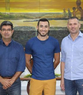 Tegueste: Recepción oficial al atleta Simón Siverio, campeón de España de Salto de Altura 2017. · foto 2