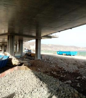 El Ayuntamiento de Las Palmas de Gran Canaria concluye el derribo del viejo paseo de la Cícer para acabar con el desnivel y ganar 2.500 metros de playa. · foto 3