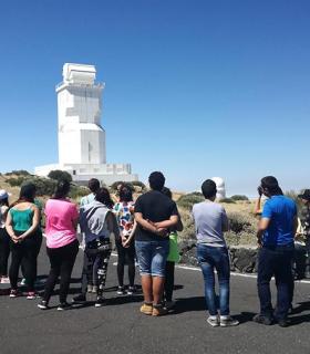 Los jóvenes teguesteros Pasearon por las Estrellas desde el Parque Nacional de Las Cañadas del Teide. · foto 1
