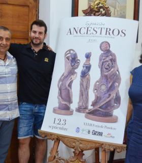 Ancestros, Innovando con la Artesanía Ancestral, de la güimarera Agael León, en la XXXII Feria de Artesanía de Pinolere. · foto 3