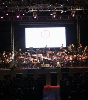 Noche de lujo en la Plaza de la Patrona de Canarias. · foto 2