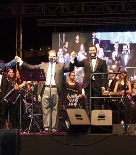 Noche de lujo en la Plaza de la Patrona de Canarias. · foto 3