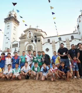 Candelaria: Dossier Luchada Institucional 2017. · foto 3