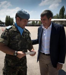 Fernando Clavijo destaca la labor que realizan las tropas isleñas en misión de paz. · foto 3