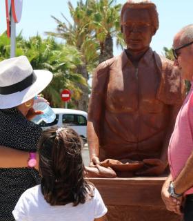 La nueva Plaza de Frasquita rinde homenaje a una mujer pionera en Caleta de Fuste. · foto 5