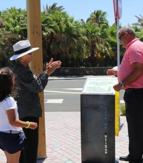 La nueva Plaza de Frasquita rinde homenaje a una mujer pionera en Caleta de Fuste. · foto 4