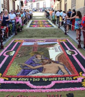 Asociación de Alfombristas, premio artesanía y patrimonio de La Orotava. · foto 1