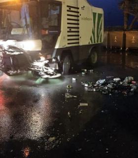 El Ayuntamiento de Telde recoge unas 9,5 toneladas de basura tras la noche de los fuegos de Melenara. · foto 15
