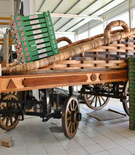 Mogán estrenará mañana carreta en la romería del Pino en la que llevará más de 800 kilos de fruta y 200 kilos de pescado. · foto 2