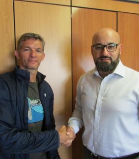 Deportes firma con Trican un acuerdo para patrocinar a Las Palmas de Gran Canaria como ciudad de triatlones. · foto 2