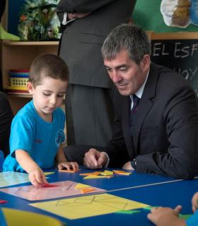 La reina inaugura en Canarias el curso escolar 2017-2018. · foto 2