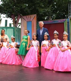 Lucía Pérez Rodríguez, Princesa Infantil de las Fiestas del Cristo de Tacoronte 2017. · foto 1