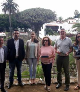 El Ayuntamiento de Icod de Los Vinos pone en marcha la videoguía turística del Parque del Drago. · foto 3