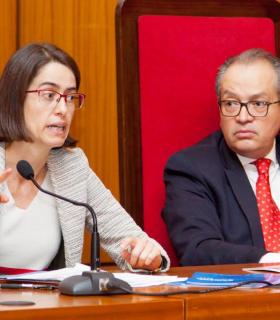 Cuatro altos cargos de la justicia colombiana debaten sobre los procesos de paz en el Campus América. · foto 4