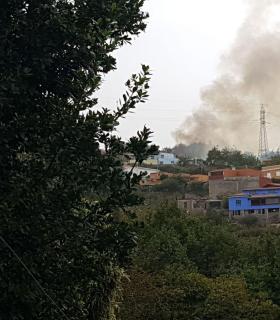A esta hora de la tarde se encuentra extiguido el conato de incendio en Agua García (Tacoronte). · foto 2